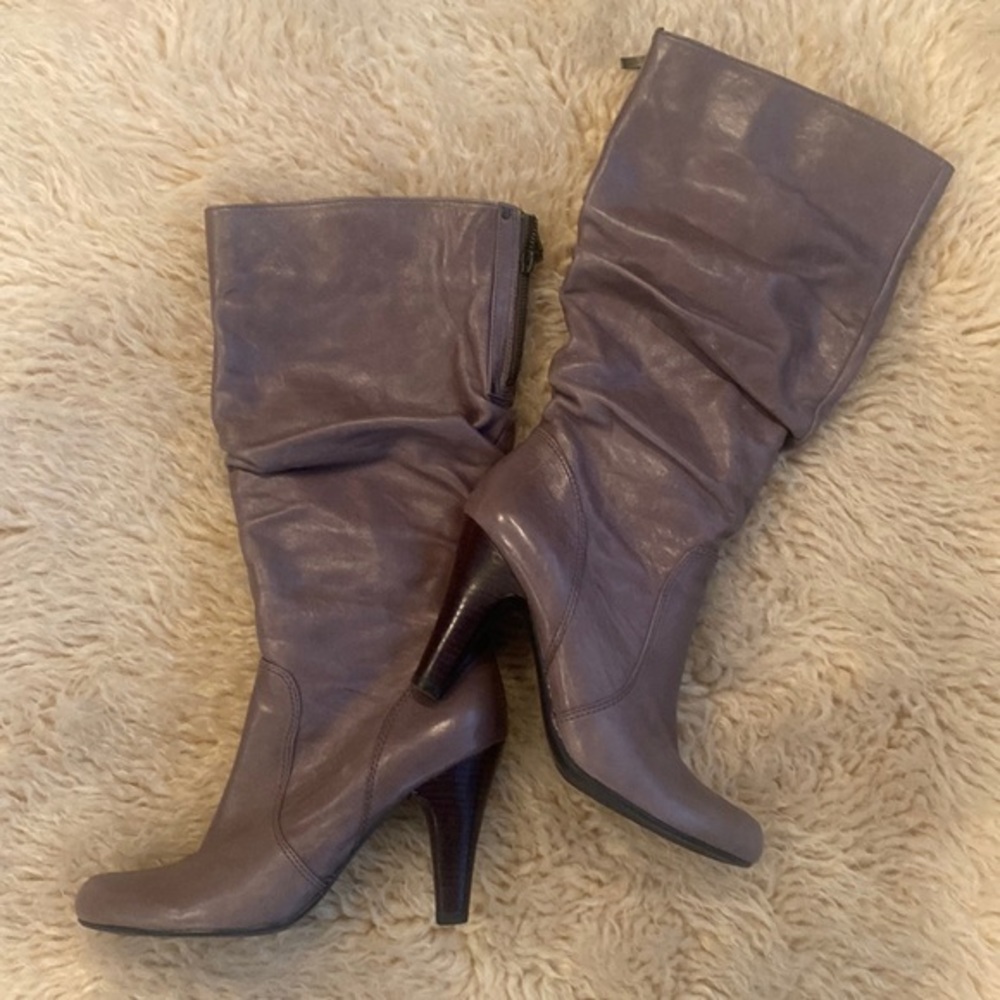 Guess Boots‎ Size 9